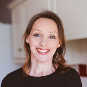 Rachel-photo-aspect-ratio-2560-2560