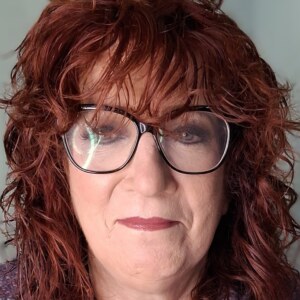 Lenny-new-aspect-ratio-2560-2560